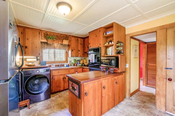 $599,900 | 93 Elm Street, Camden, ME 04843