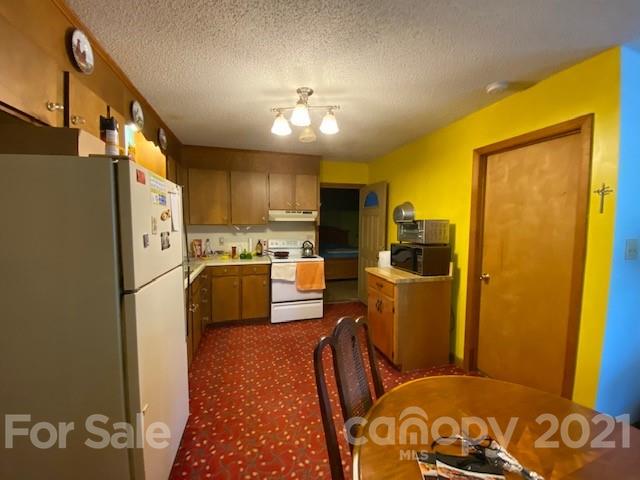 2210 Travis Road Conover, NC 28613 - Photo 6 of 12 Gallery Image 6