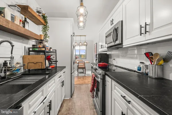 $525,000 | 4600 Connecticut Avenue Northwest, Unit 810, Washington, DC 20008