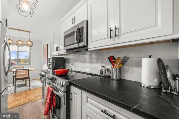 $525,000 | 4600 Connecticut Avenue Northwest, Unit 810, Washington, DC 20008