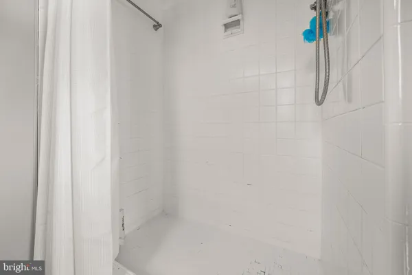$525,000 | 4600 Connecticut Avenue Northwest, Unit 810, Washington, DC 20008