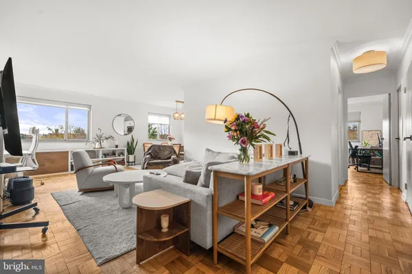 $525,000 | 4600 Connecticut Avenue Northwest, Unit 810, Washington, DC 20008