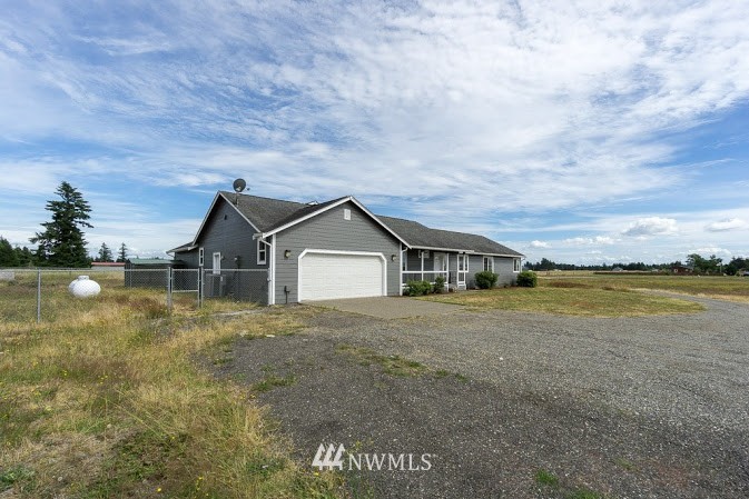 7202 Blockhouse Lane Southwest Rochester, WA 98579 - Photo 3 of 25