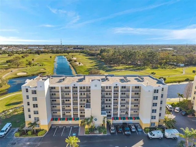 $524,990 | 1200 Country Club Drive, Unit 2206, Largo, FL 33771