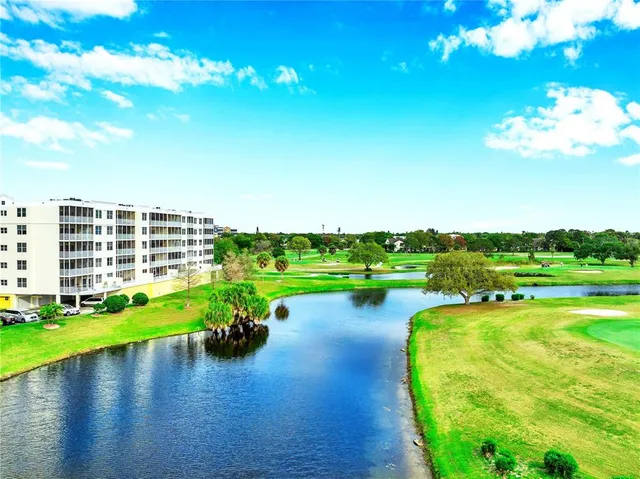 $524,990 | 1200 Country Club Drive, Unit 2206, Largo, FL 33771