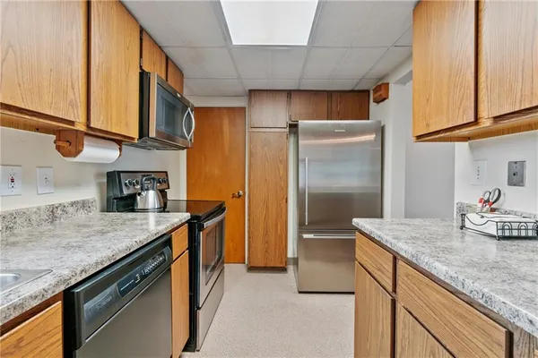 $1,500 | 802 Dunster Street, Pittsburgh, PA 15226