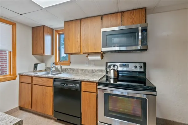 $1,500 | 802 Dunster Street, Pittsburgh, PA 15226