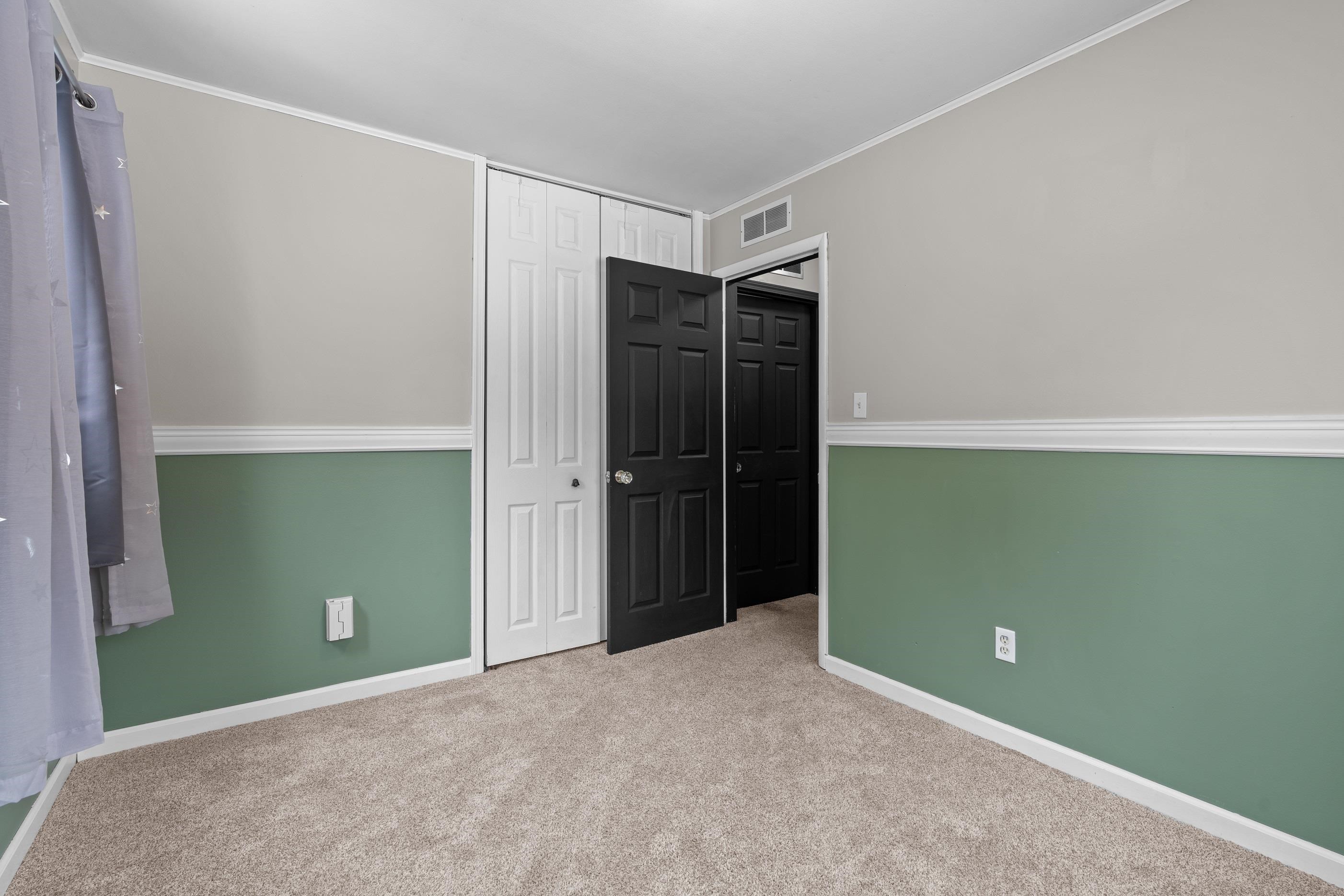 47127 Woodall Road Utica, MI 48317 - Photo 20 of 31 50166562-a62bb818-df8e-4b1e-b591-c85a3bae4d54.JPG