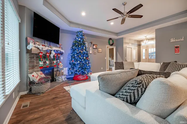 $424,900 | 15315 Harrison Lk Cove, Fort Wayne, IN 46814