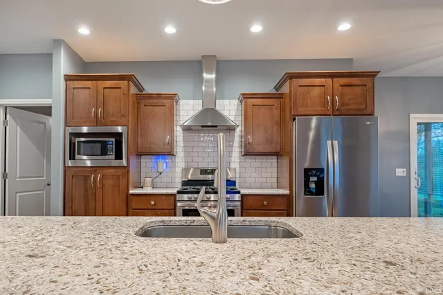 $424,900 | 15315 Harrison Lk Cove, Fort Wayne, IN 46814