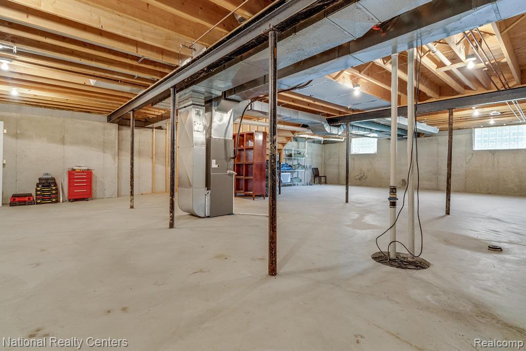 68905 8 Mile Road South Lyon, MI 48178 - Photo 53 of 72 Gallery Image 53