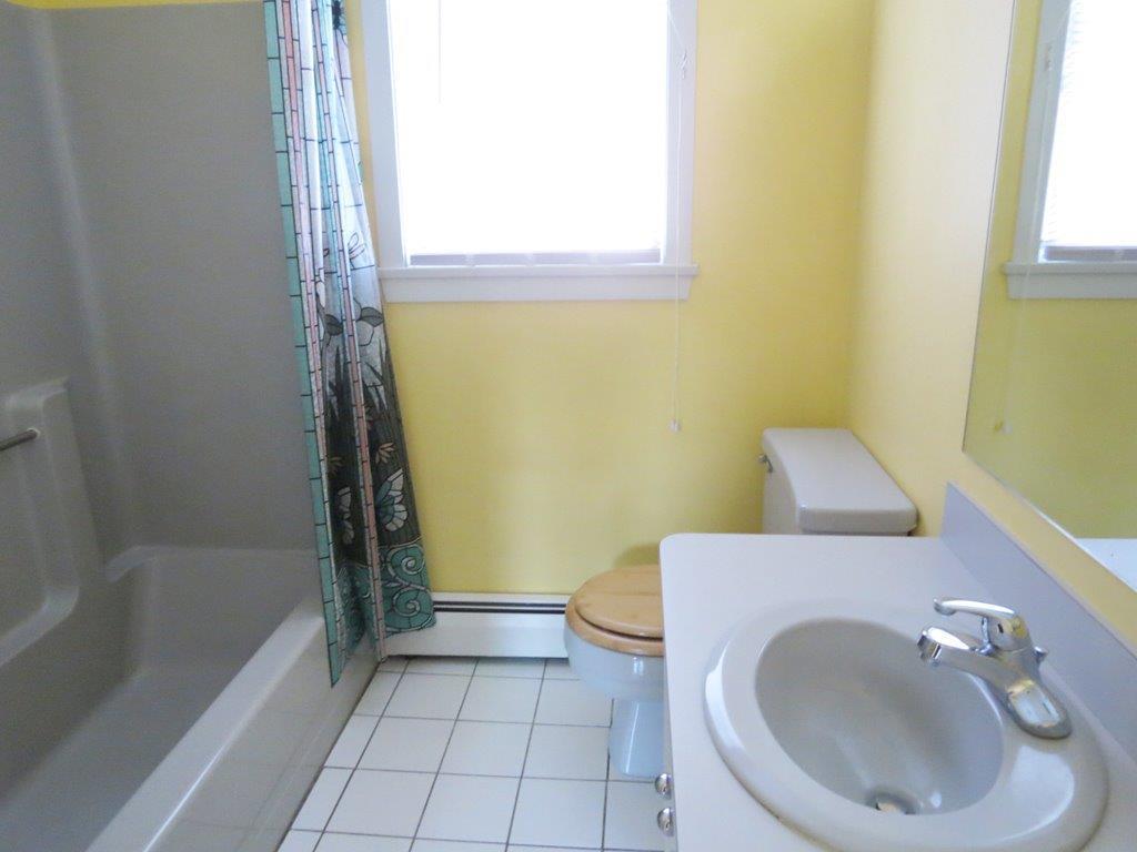 196 Pine Point Road Scarborough, ME 04074 - Photo 23 of 32 Bathroom