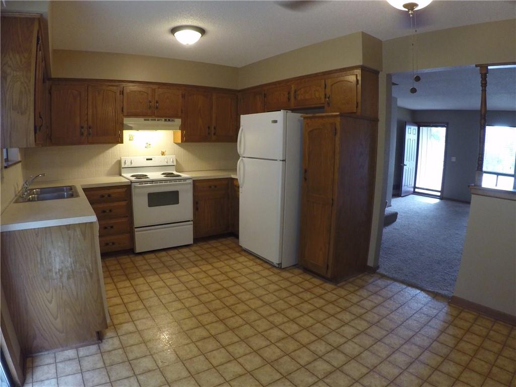 304 North Rice Street Raymore, MO 64083 - Photo 3 of 14