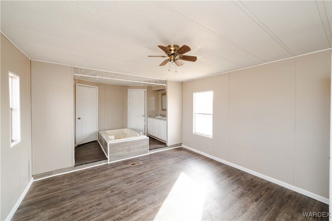 3467 Lochiel Road Golden Valley, AZ 86413 - Photo 20 of 45 Bedroom