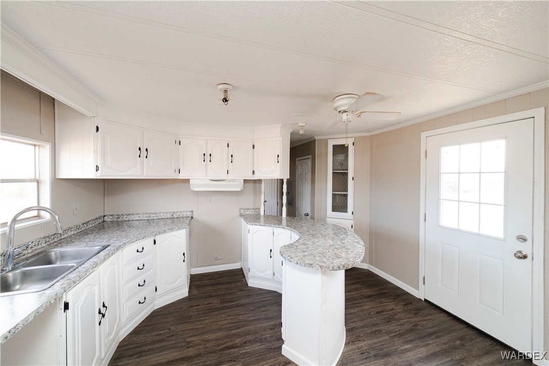 3467 Lochiel Road Golden Valley, AZ 86413 - Photo 5 of 45 Kitchen