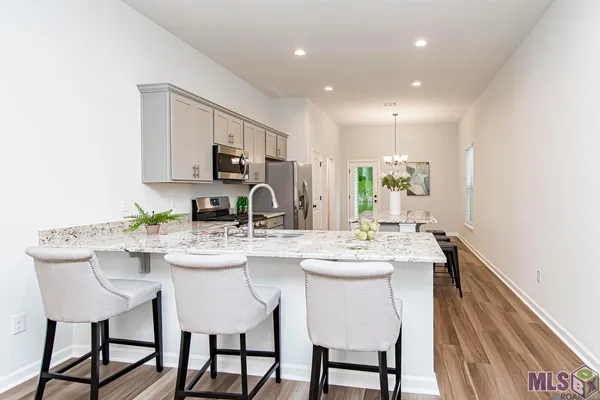 $2,875 | 1130 Shadow Bluff Drive, Baton Rouge, LA 70820