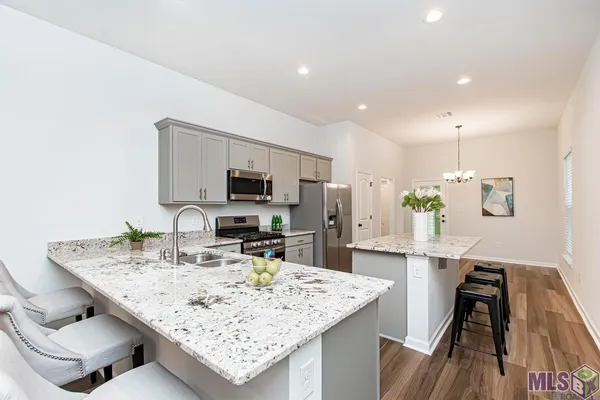 $2,875 | 1130 Shadow Bluff Drive, Baton Rouge, LA 70820