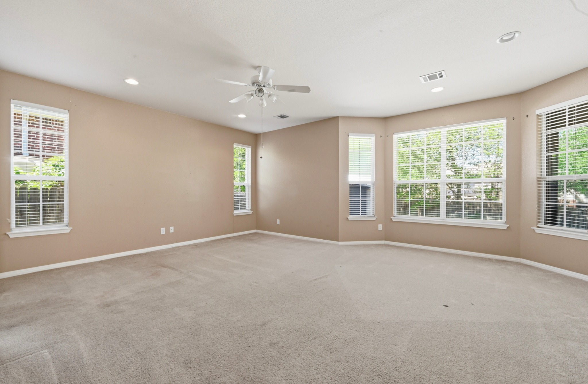 11500 Arbor Downs Road Austin, TX 78748 - Photo 21 of 40 Primary Bedroom