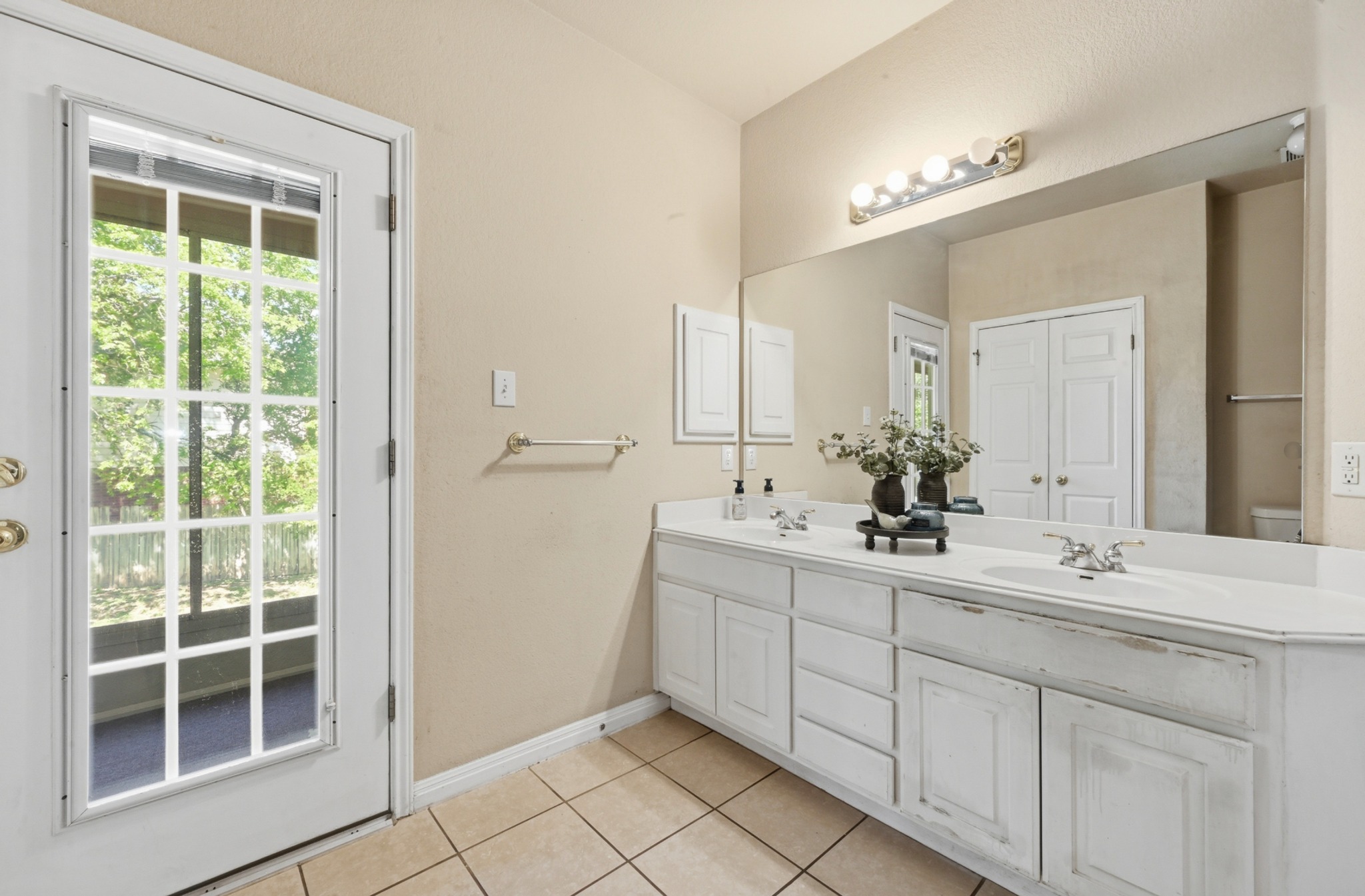 11500 Arbor Downs Road Austin, TX 78748 - Photo 33 of 40 Bathroom #3