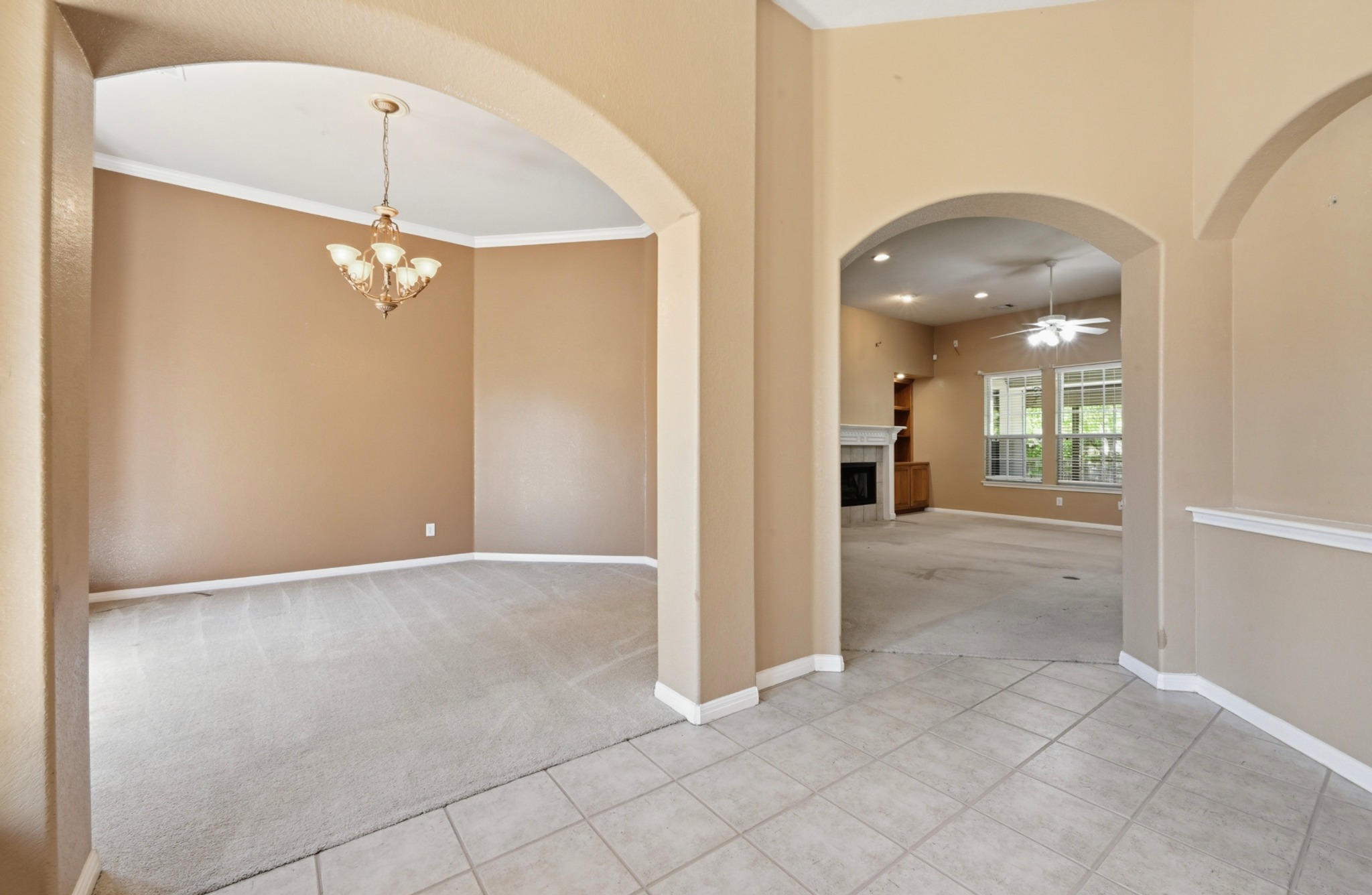 11500 Arbor Downs Road Austin, TX 78748 - Photo 6 of 40 Study/Office to left of Entry