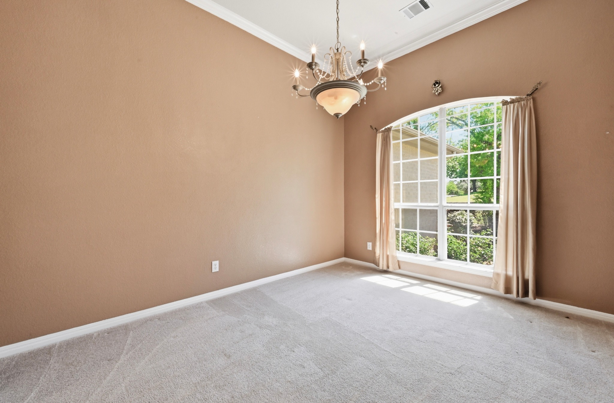 11500 Arbor Downs Road Austin, TX 78748 - Photo 8 of 40 Formal Dining