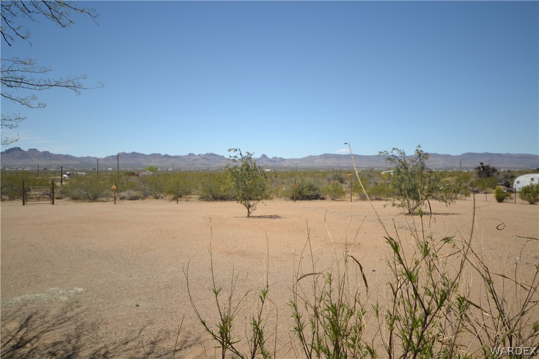 549 Davis Road Golden Valley, AZ 86413 - Photo 3 of 33 Gallery Image 3