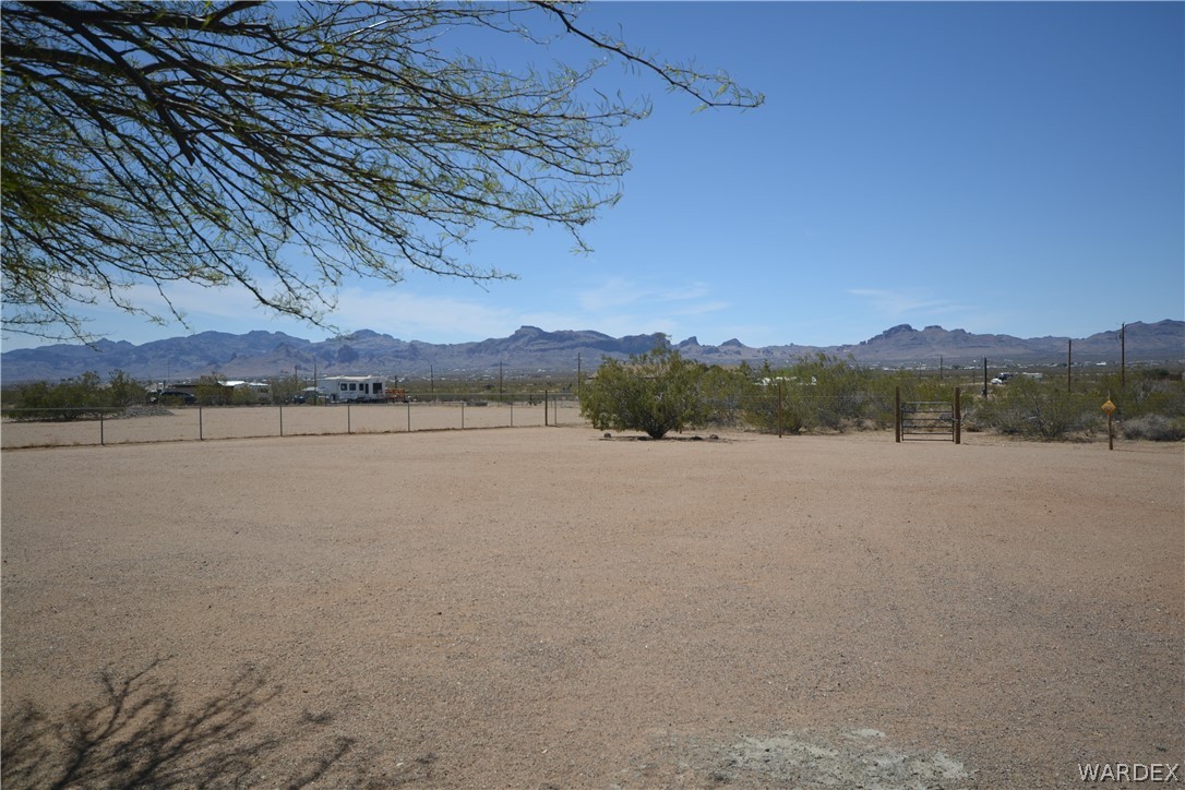 549 Davis Road Golden Valley, AZ 86413 - Photo 4 of 33 Gallery Image 4