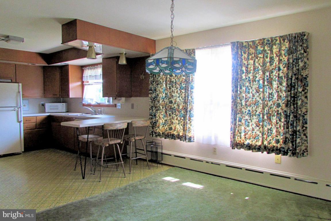 826 Weavertown Road Lebanon, PA 17046 - Photo 8 of 31 Gallery Image 8