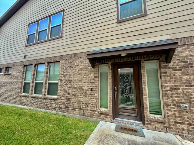 $2,500 | 3317 Orch Brg Lane, Rosenberg, TX 77471