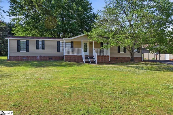 $350,000 | 554 Berry Shoals Road, Duncan, SC 29334