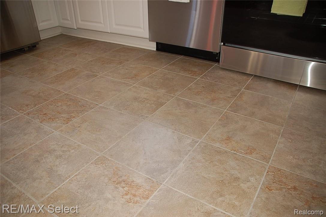 5219 North Oak Road Davison, MI 48423 - Photo 13 of 27 DSC_0017.JPG