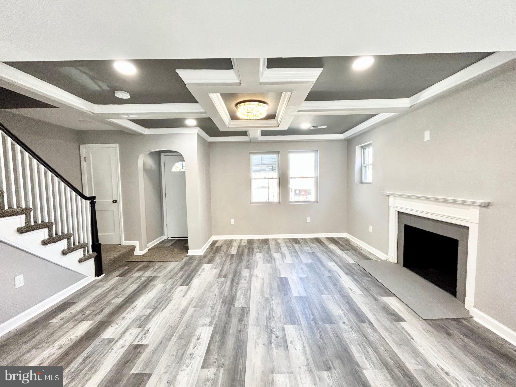 1545 Northwick Road Baltimore, MD 21218 - Photo 5 of 27 Living room
