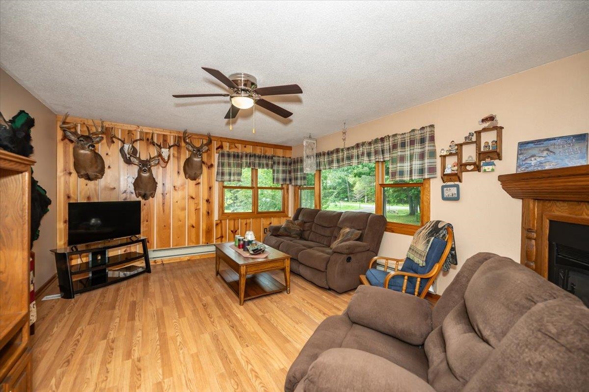 7654 County Rd V South Range, WI 54874 - Photo 13 of 41