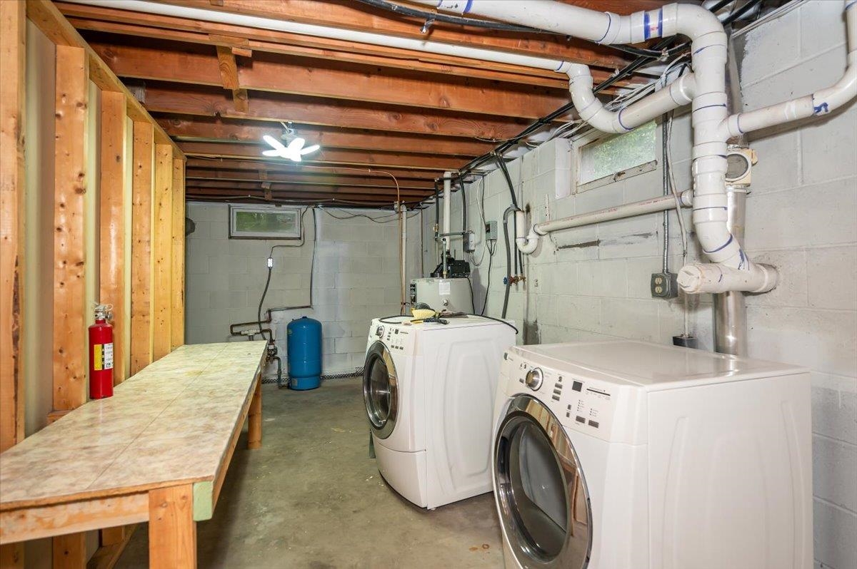 7654 County Rd V South Range, WI 54874 - Photo 28 of 41