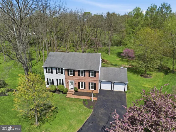 $550,000 | 413 Glenbrook Court, Lancaster, PA 17603