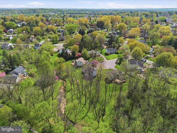 $550,000 | 413 Glenbrook Court, Lancaster, PA 17603