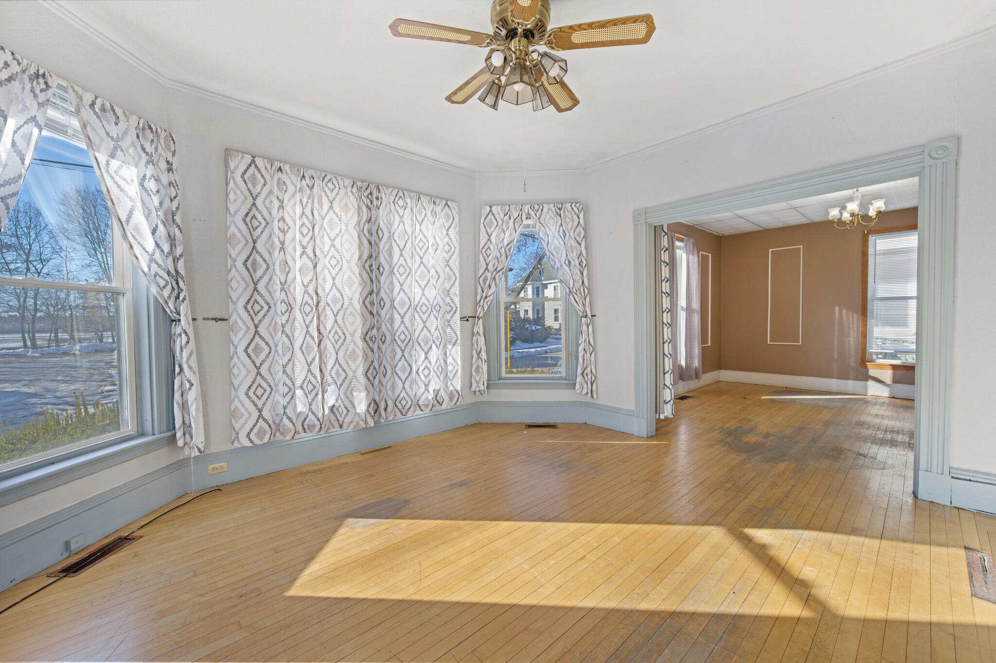 113 Lincoln Street Bangor, ME 04401 - Photo 19 of 77 DSC_3159