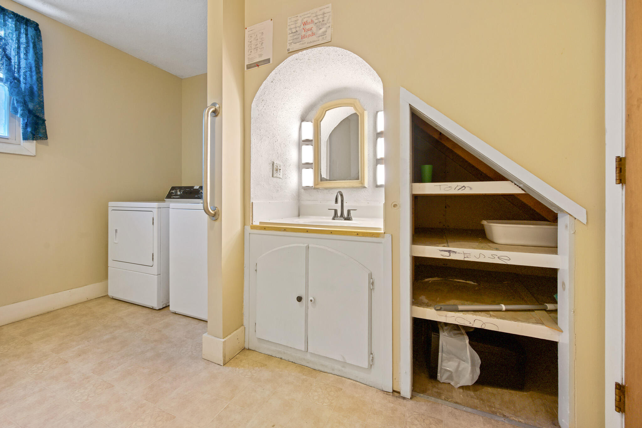 113 Lincoln Street Bangor, ME 04401 - Photo 28 of 77 DSC_3225