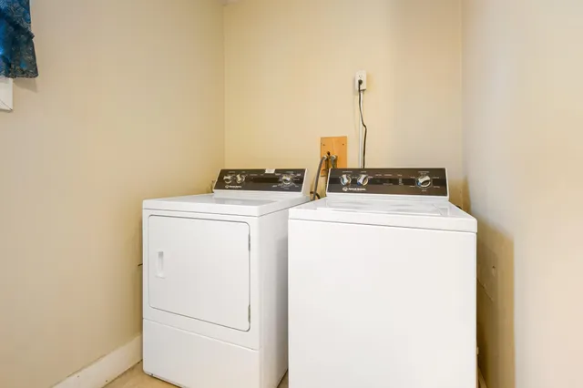 $269,000 | 113 Lincoln Street, Bangor, ME 04401