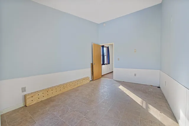 $269,000 | 113 Lincoln Street, Bangor, ME 04401