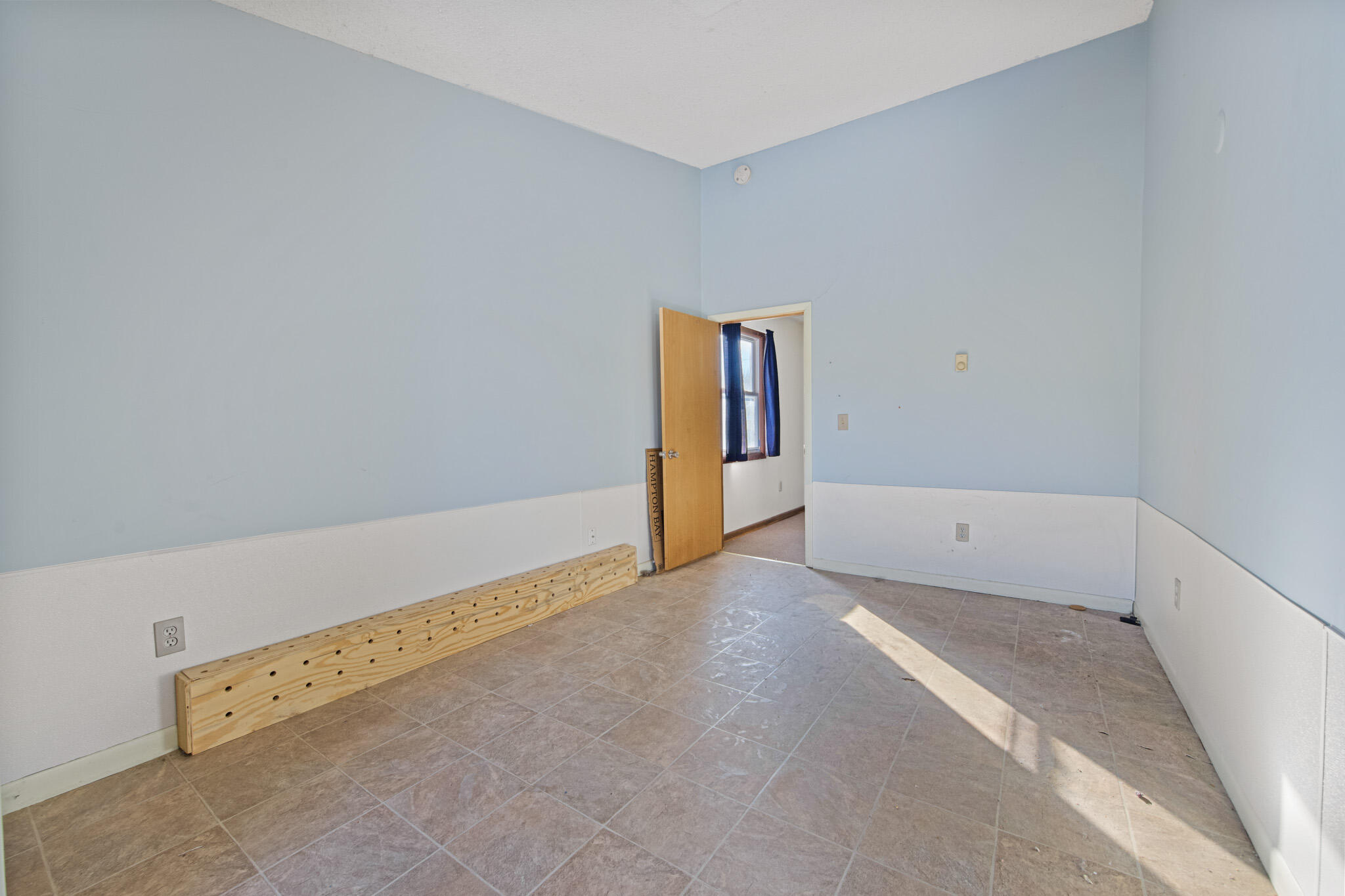 113 Lincoln Street Bangor, ME 04401 - Photo 40 of 77 DSC_3280