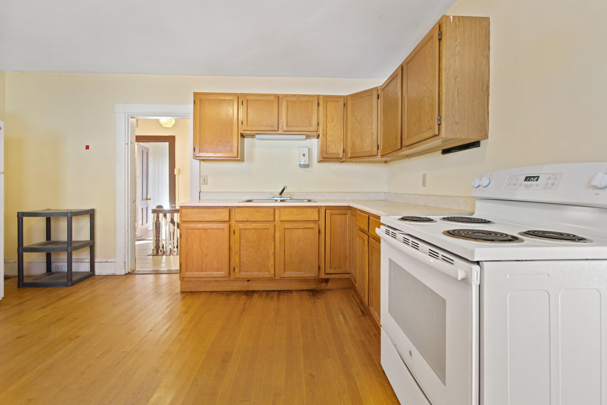 113 Lincoln Street Bangor, ME 04401 - Photo 52 of 77 DSC_3340