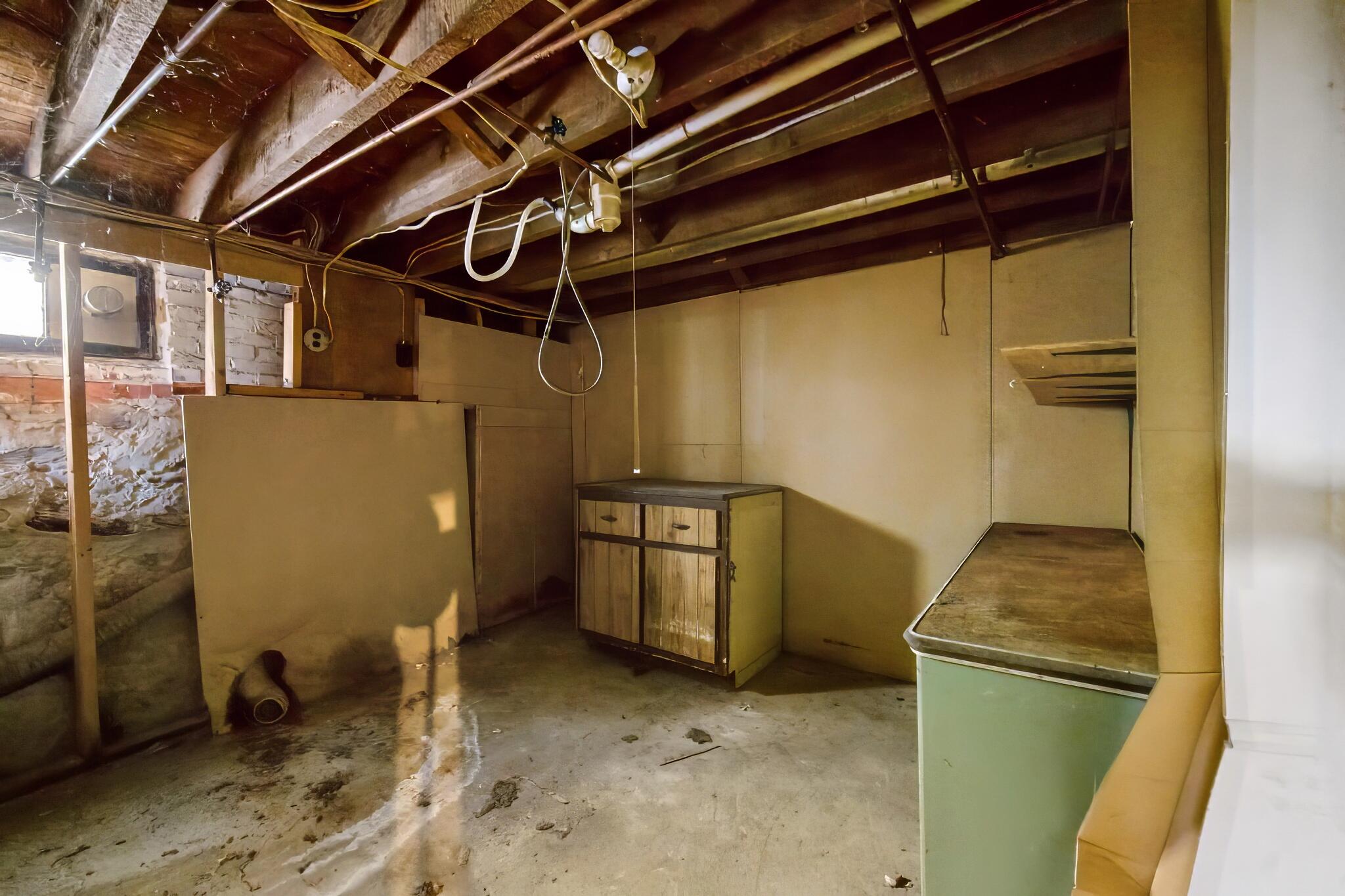 113 Lincoln Street Bangor, ME 04401 - Photo 67 of 77 DSC_3405