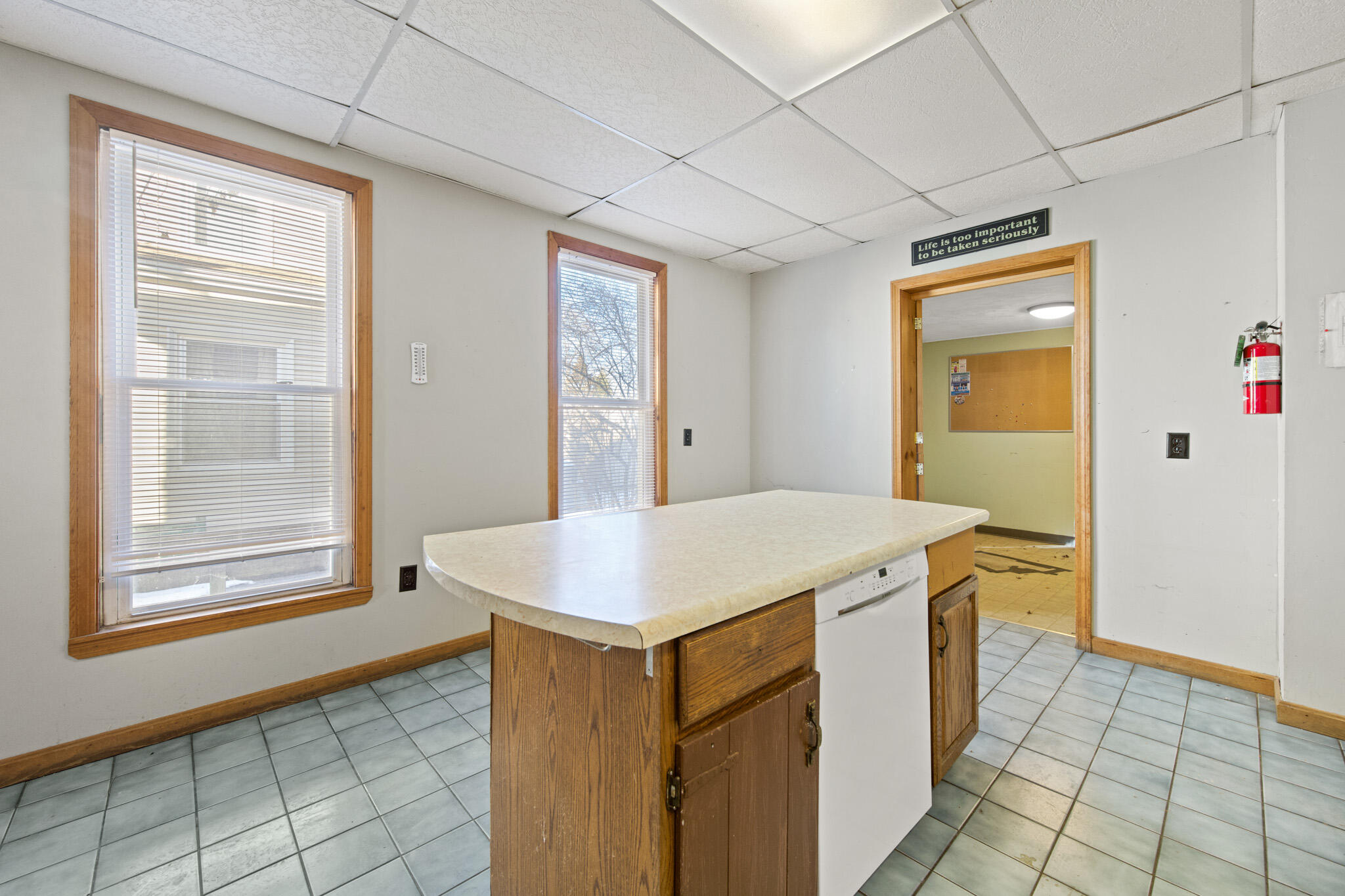 113 Lincoln Street Bangor, ME 04401 - Photo 10 of 77 DSC_3185