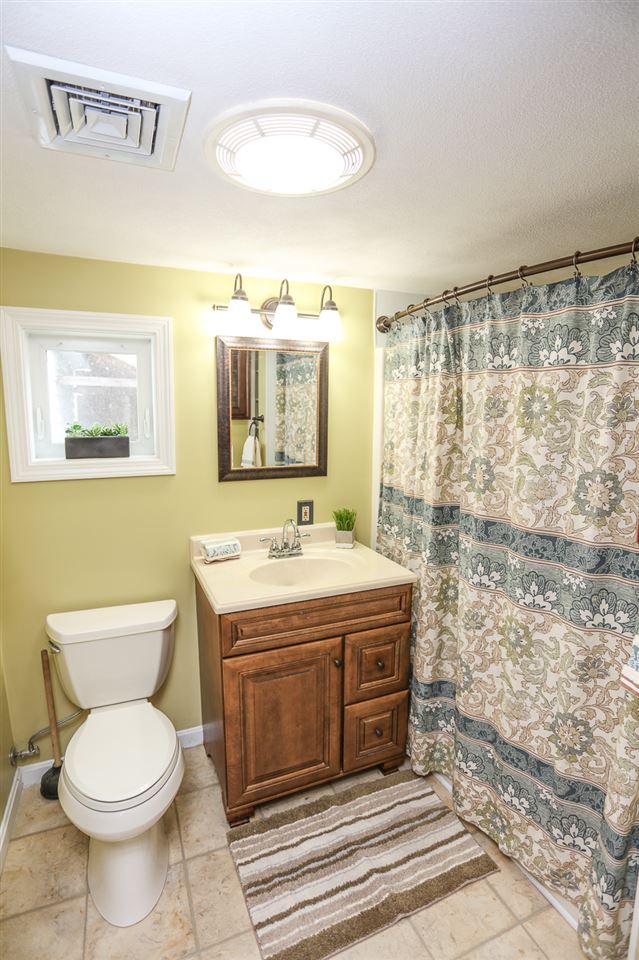 21 North Shore Road Derry, NH 03038 - Photo 6 of 24
