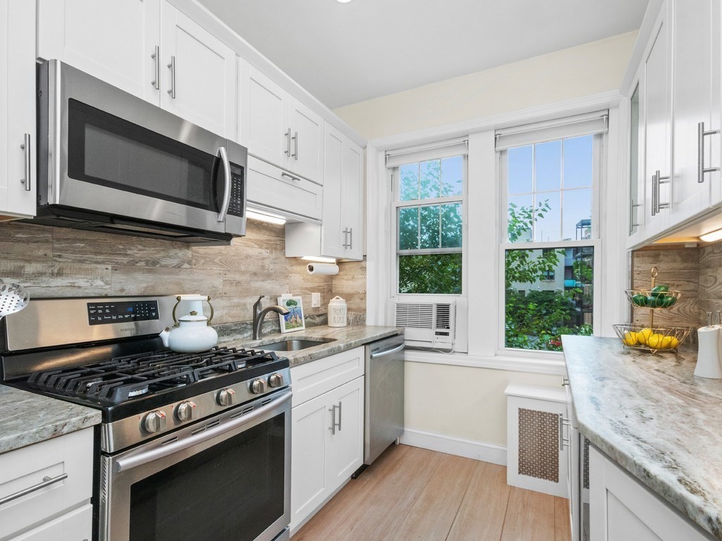 455 Washington Street, Unit 2 Brookline, MA 02446 - Photo 11 of 25