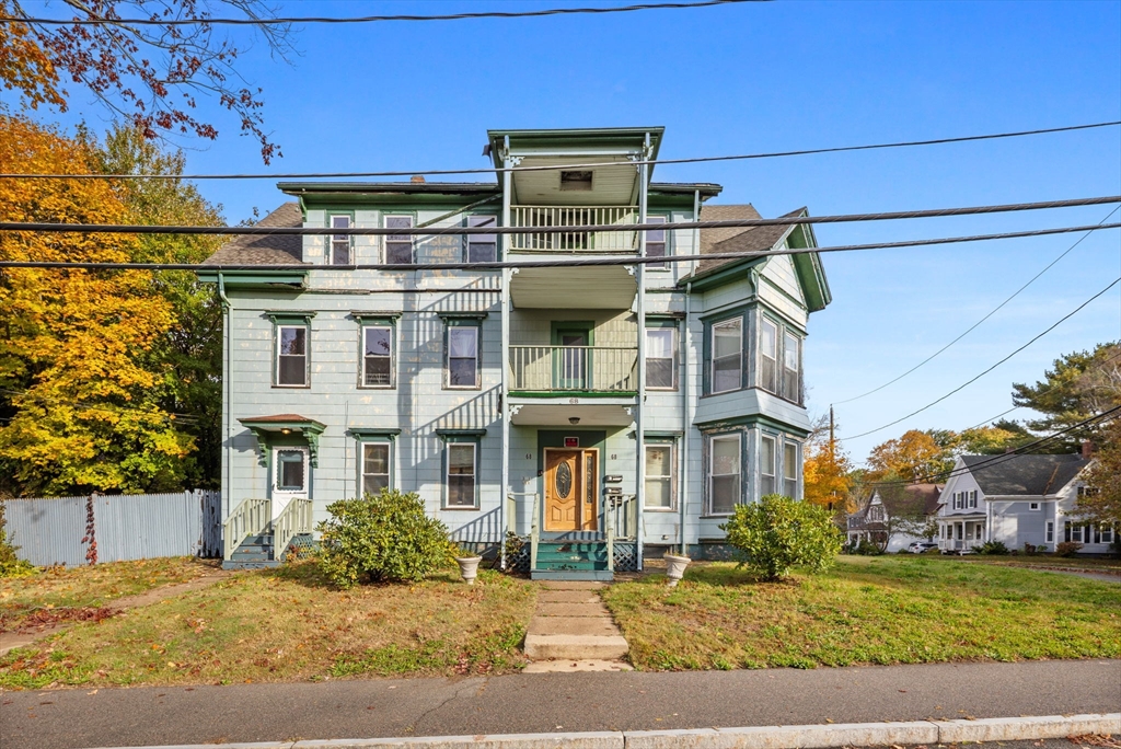 68 Robbins Street Avon, MA 02322 - Photo 4 of 15