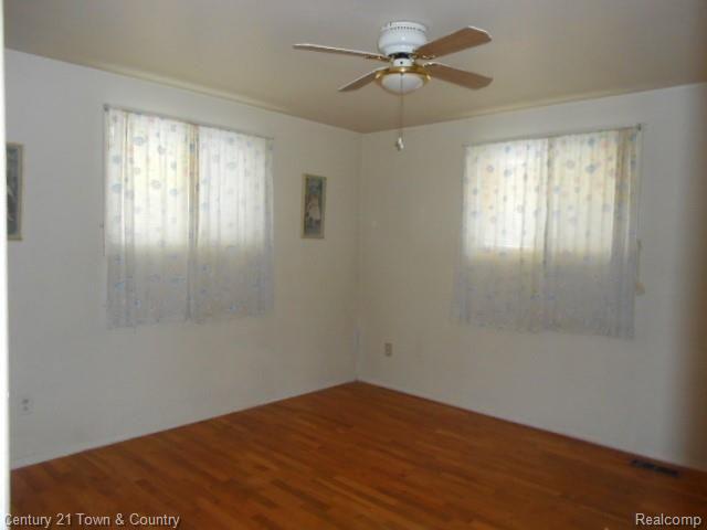 1813 Springfield Street Flint, MI 48503 - Photo 22 of 23 DSCN3820.JPG