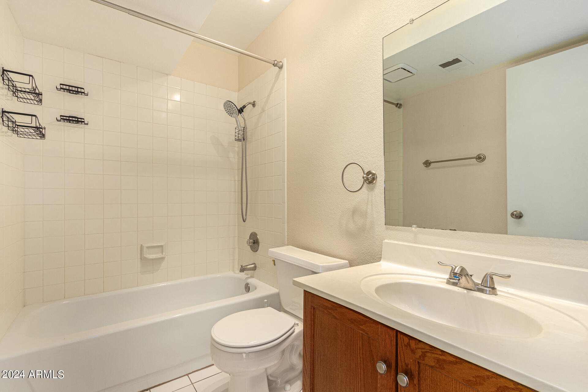 7755 East Thomas Road, Unit 7 Scottsdale, AZ 85251 - Photo 19 of 21 Second Full Bath