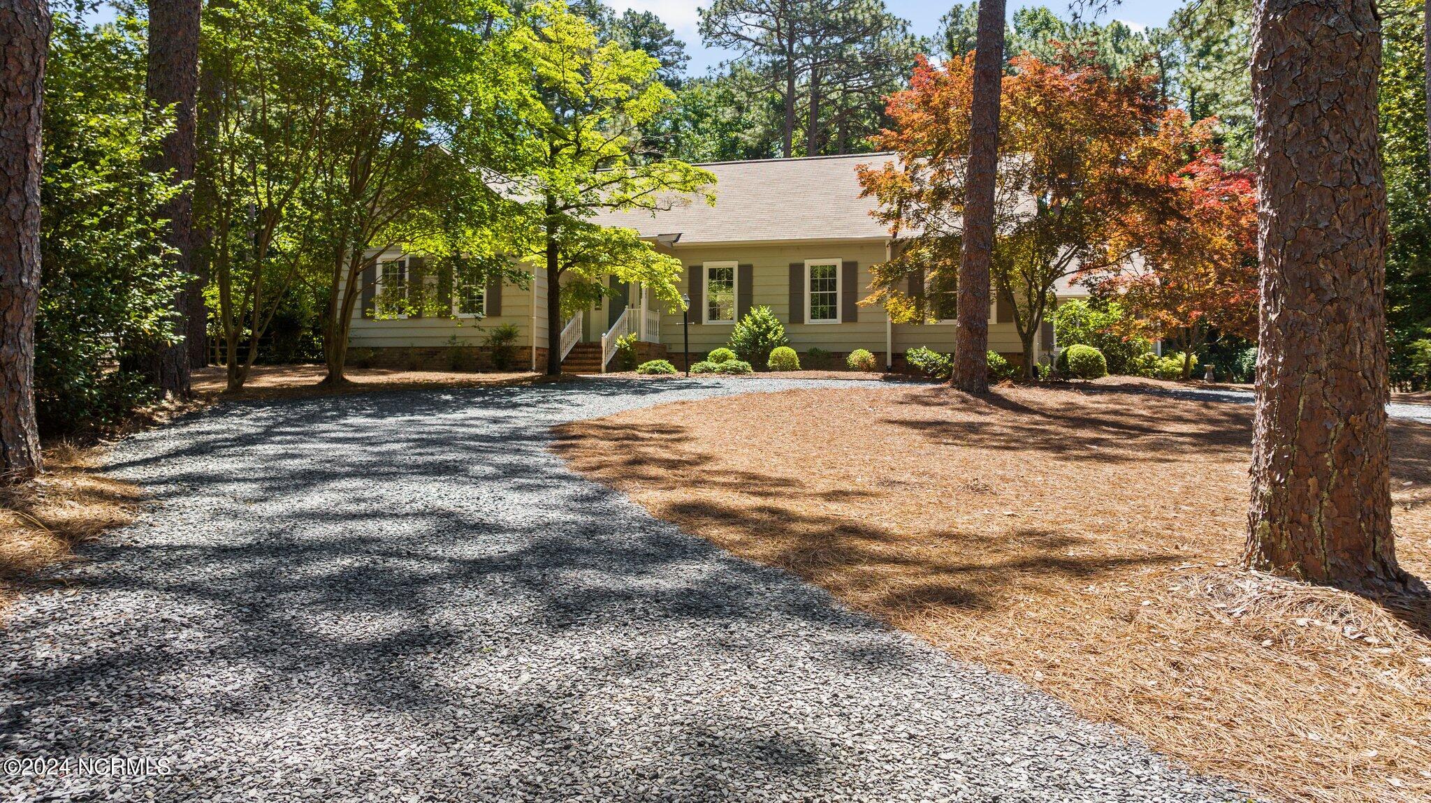 225 South Valley Road Southern Pines, NC 28387 - Photo 2 of 43 4-web-or-mls-DJI_0754